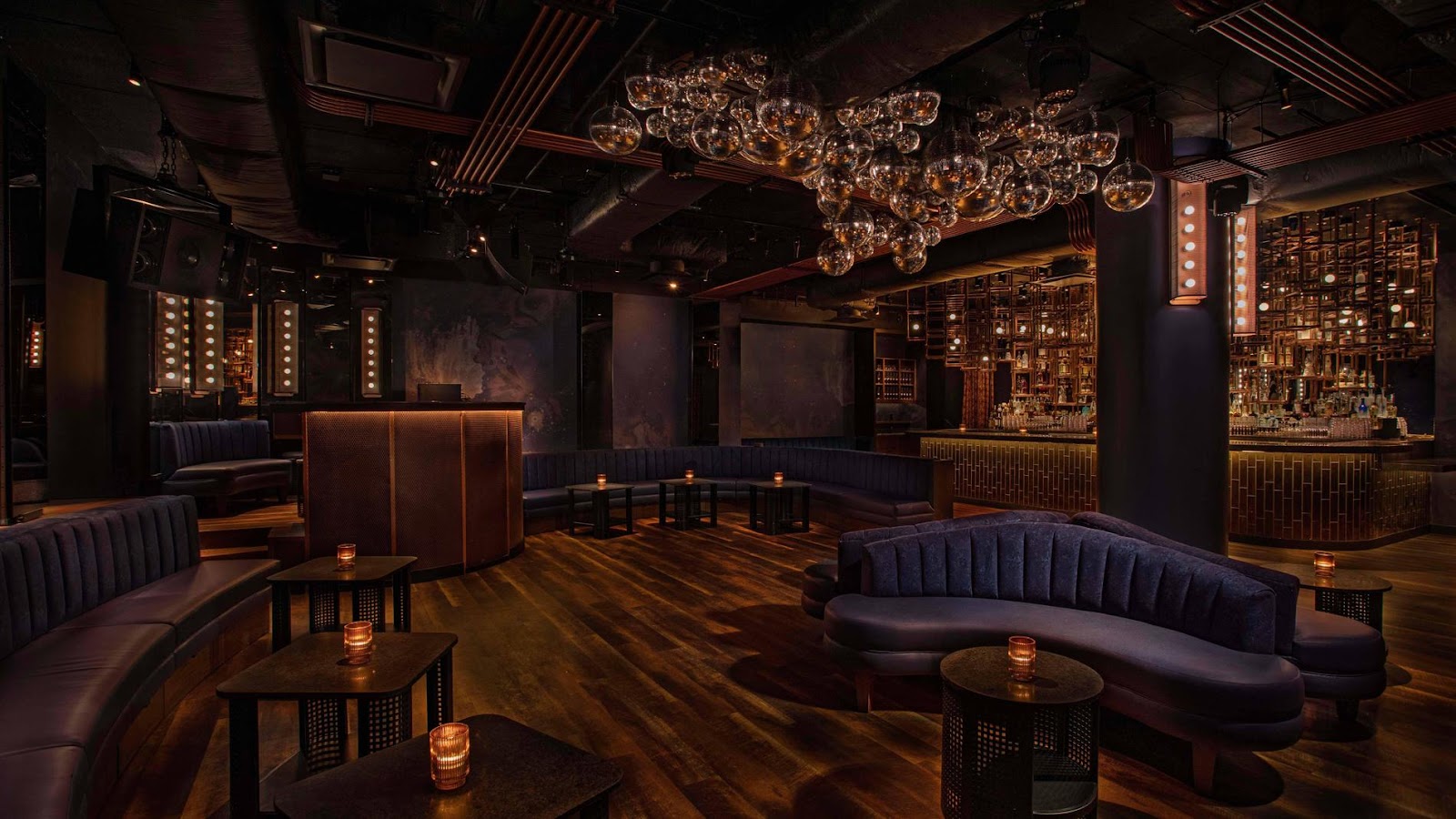 Loosie’s Nightclub